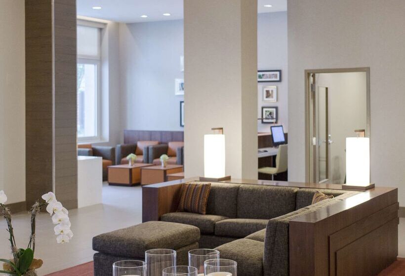 Отель Hyatt Place Charleston Historic District