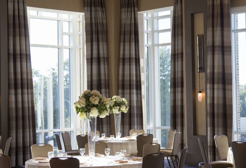 Отель Hyatt Place Charleston Historic District