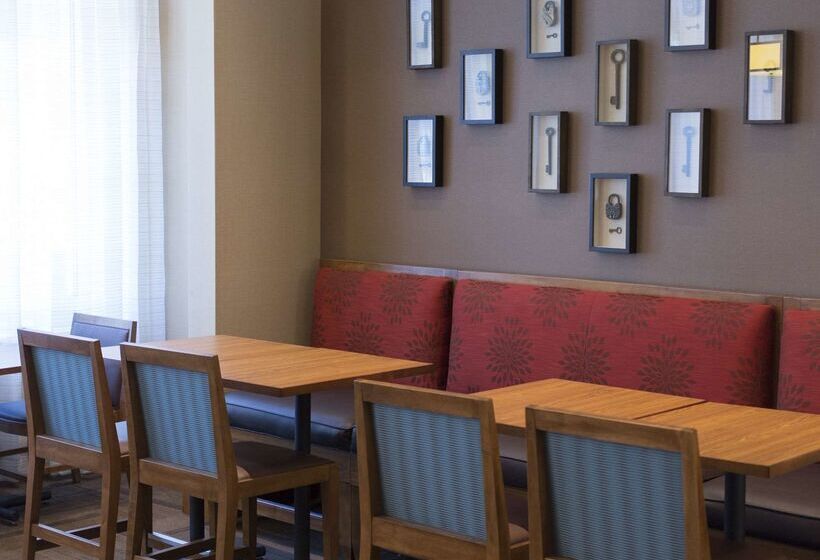 Отель Hyatt Place Charleston Historic District