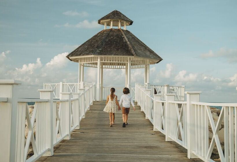 هتل Hyatt Ziva Rose Hall All Inclusive