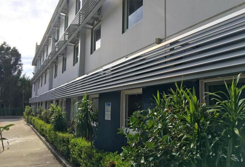 בית מלון כפרי Ibis Budget Gosford