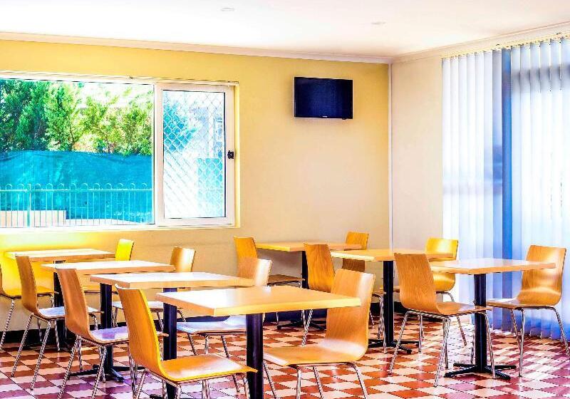 هتل Ibis Budget Dubbo