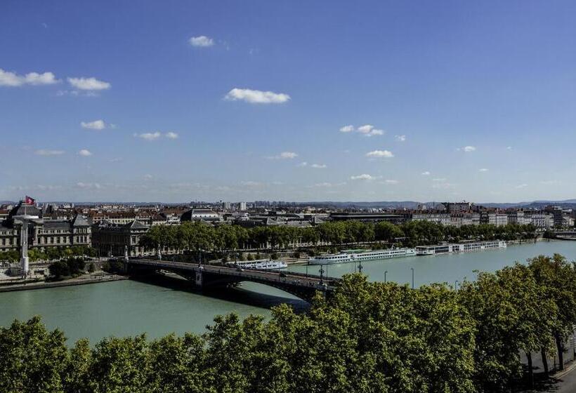 호텔 Ibis Budget Lyon Eurexpo