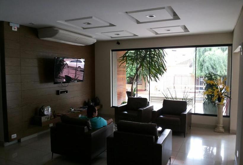 فندق Internacional