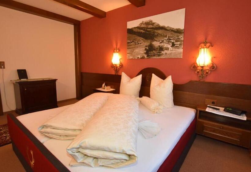 هتل Jagdhaus Monzabon