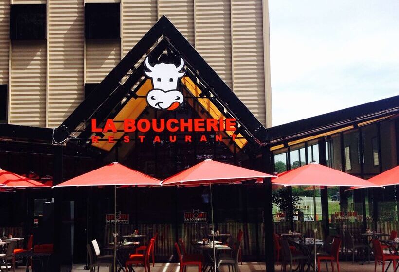 בית מלון כפרי Kyriad Prestige Pau – Palais Des Sports