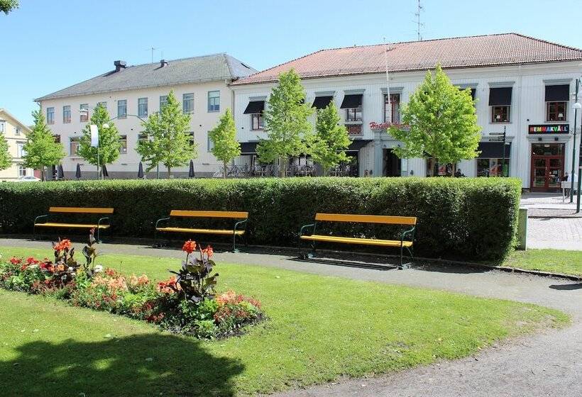 בית מלון כפרי L Lacko