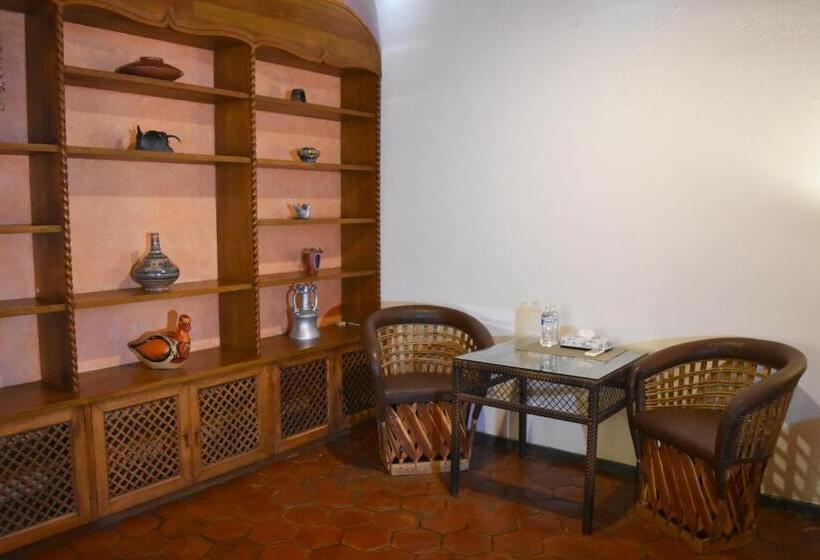 ホテル La Joyita Cuernavaca