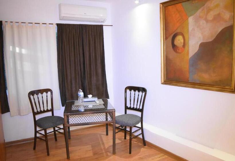 ホテル La Joyita Cuernavaca