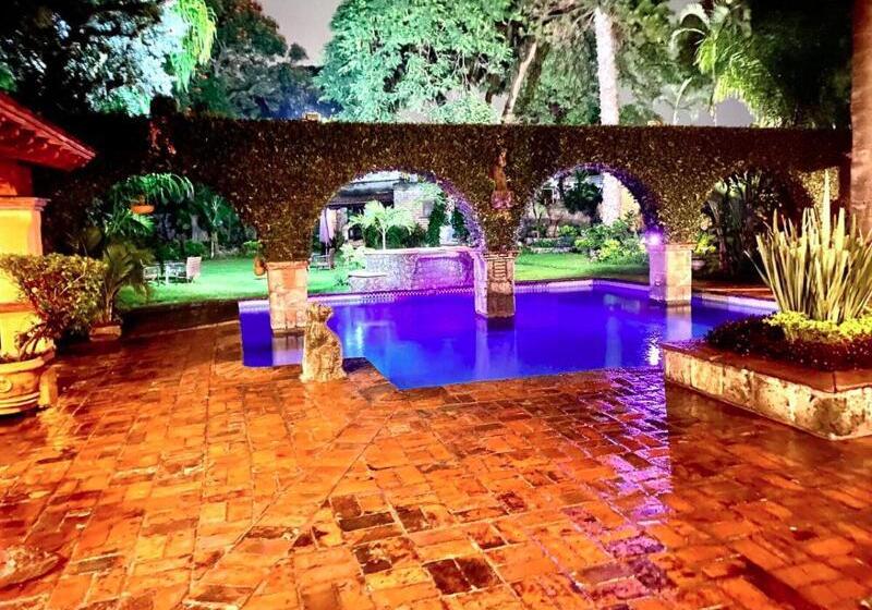 ホテル La Joyita Cuernavaca