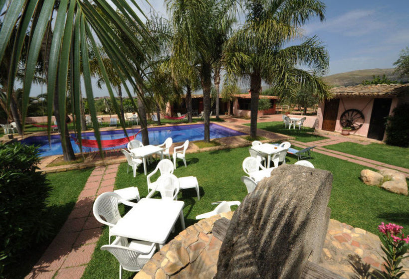 Отель B&b Petrara Resort