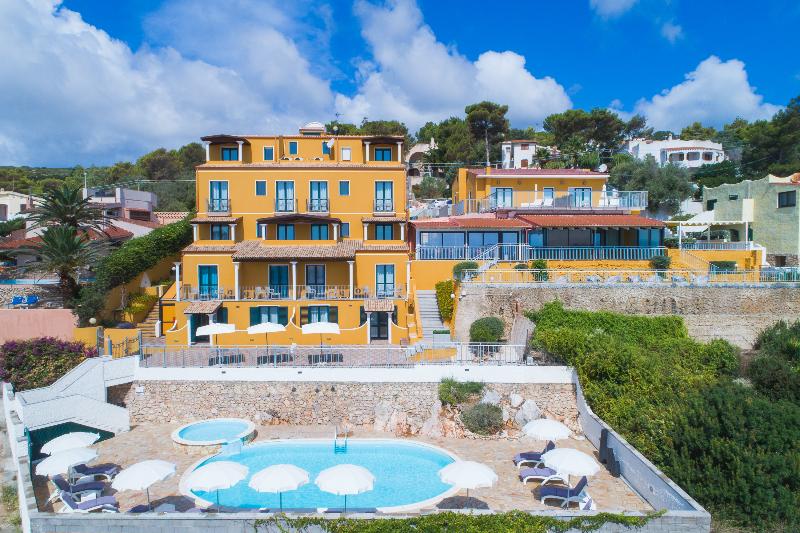 Lu  Hotel Maladroxia