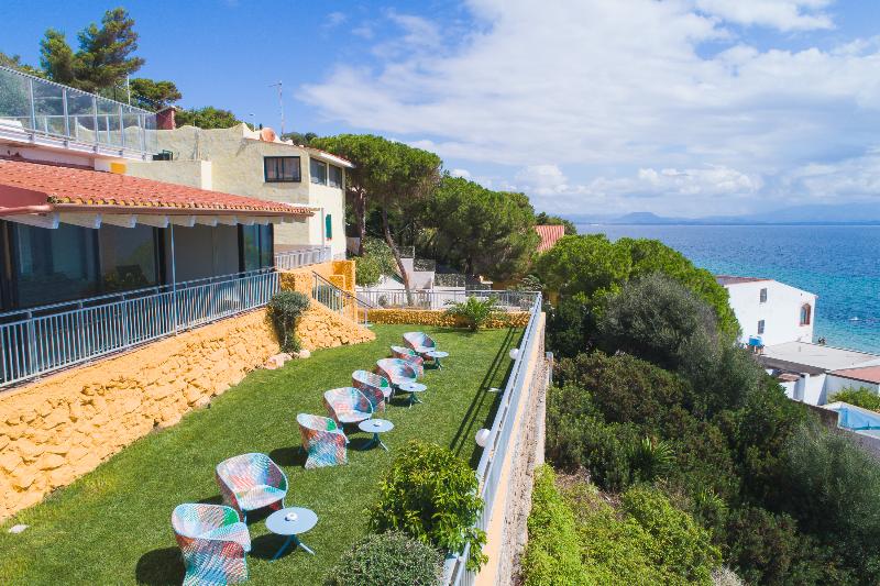 Lu  Hotel Maladroxia