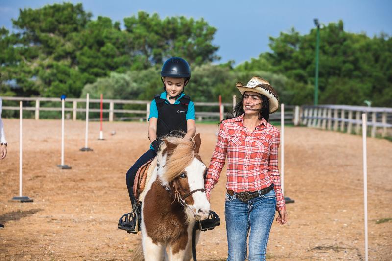 Lu  Hotel Maladroxia