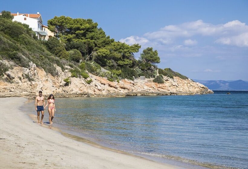 Lu  Hotel Maladroxia