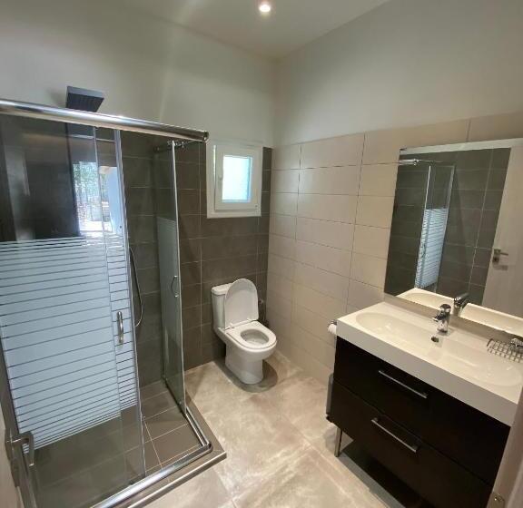 ホテル Mikros Paradisos