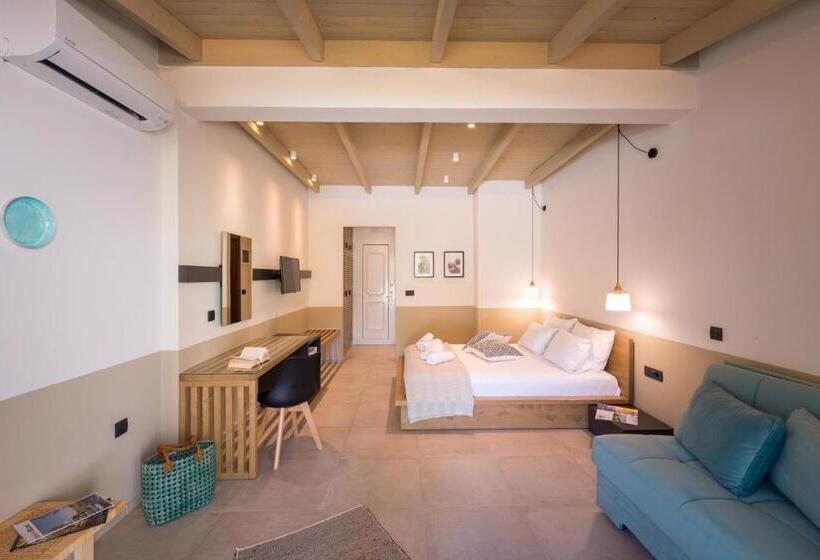 ホテル Mikros Paradisos