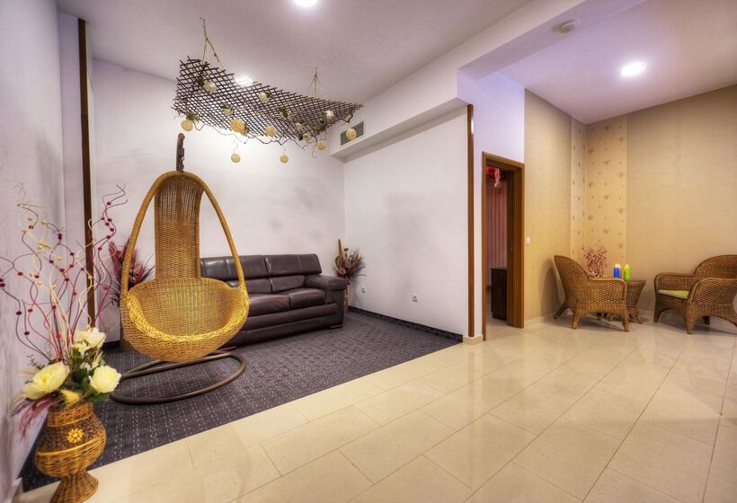 Mpm Family Hotel Merryan