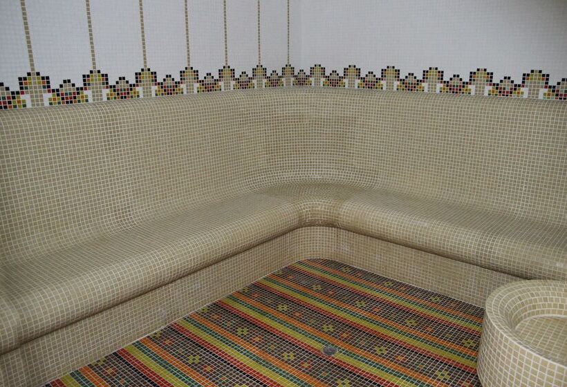 Mpm Family Hotel Merryan