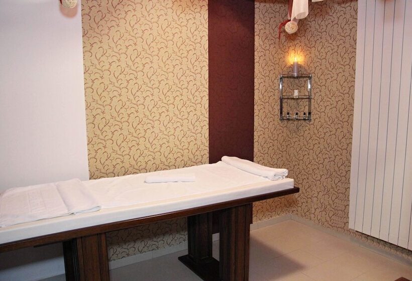 Mpm Family Hotel Merryan