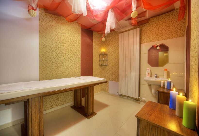 Mpm Family Hotel Merryan