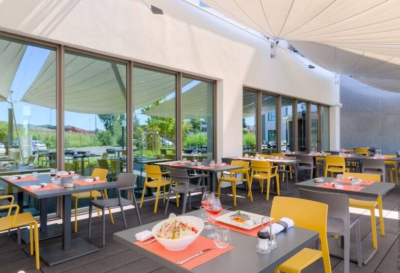 בית מלון כפרי Parkest