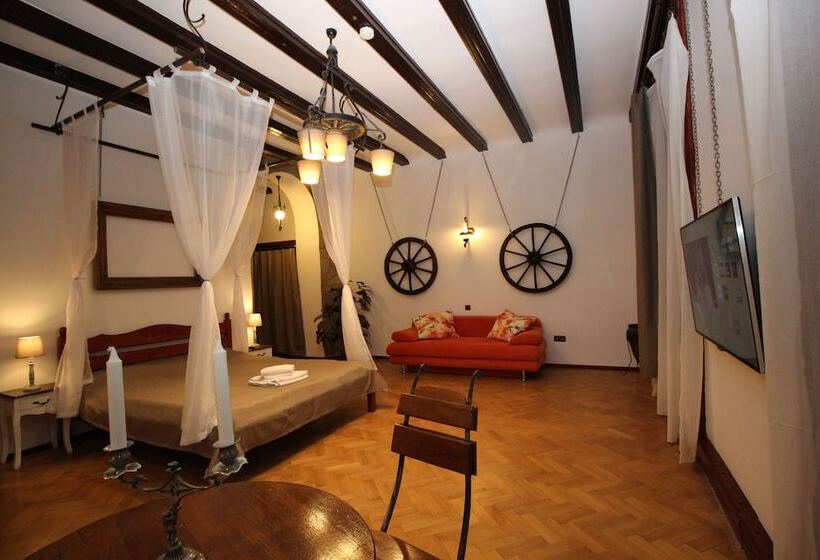 בית מלון כפרי Pension Noemi