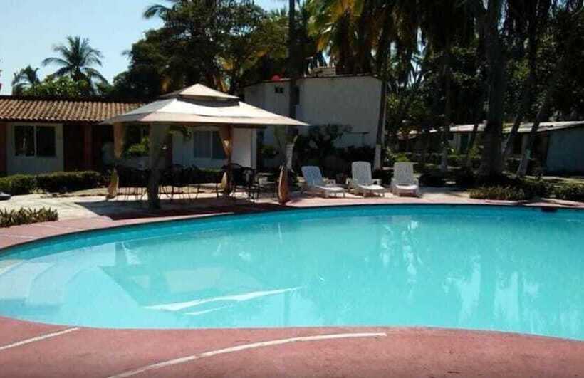 בית מלון כפרי Piedras De Sol Acapulco