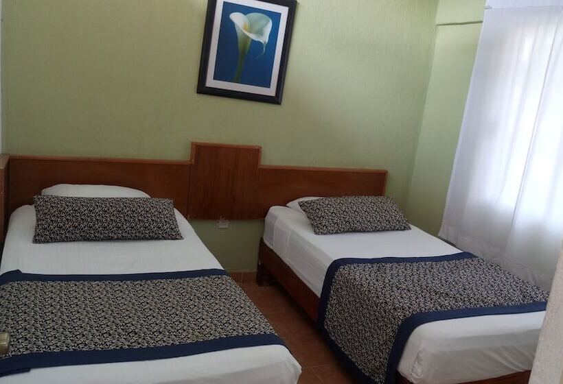 בית מלון כפרי Piedras De Sol Acapulco