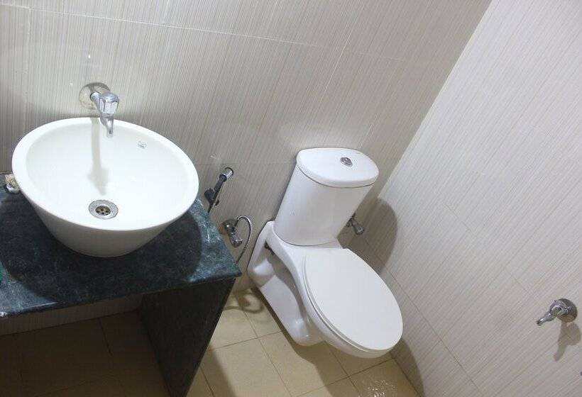 ホテル Poonam Village Resort