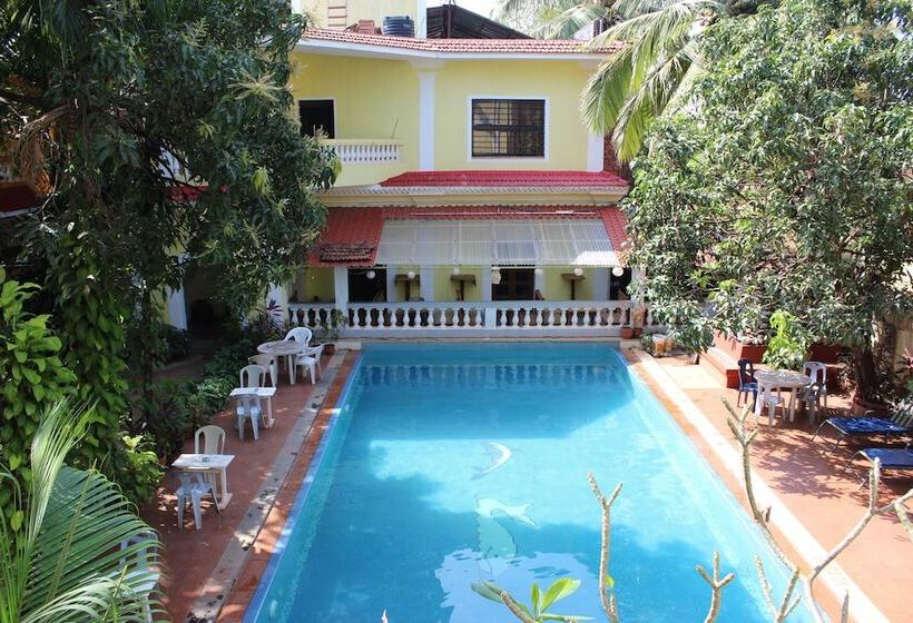 ホテル Poonam Village Resort