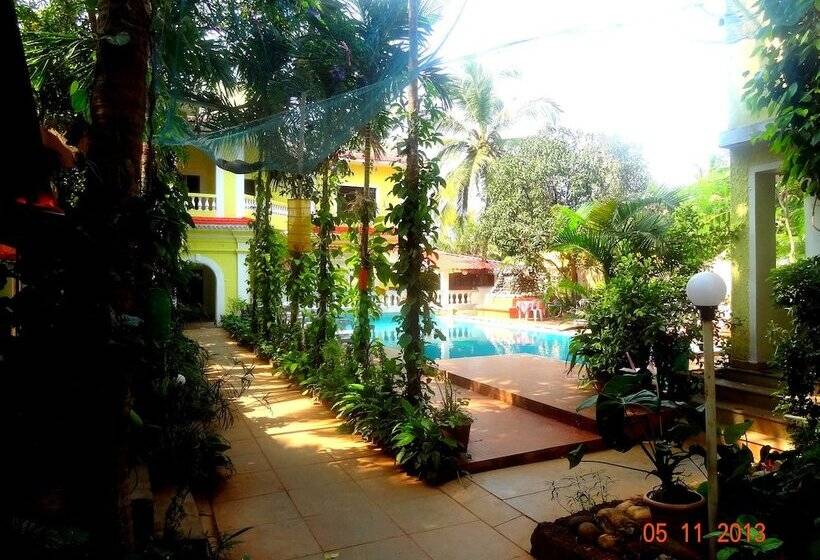 ホテル Poonam Village Resort