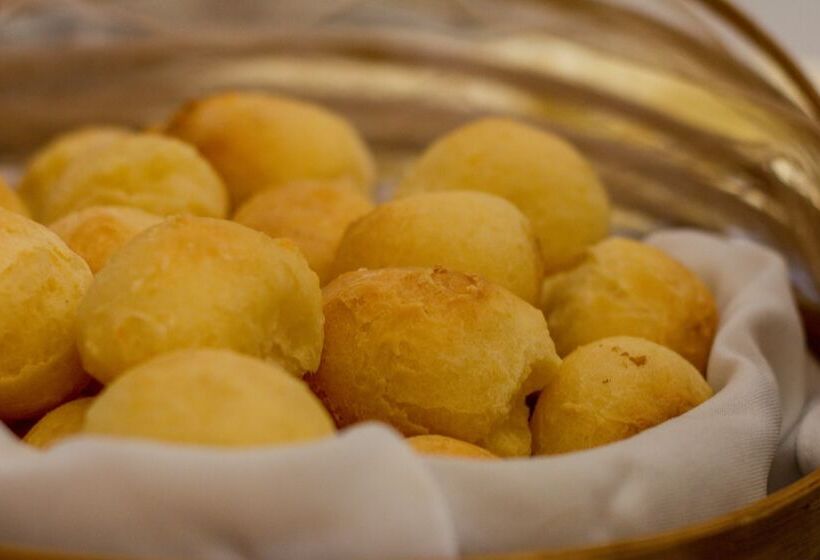 Отель Porto Dos Casais Guest House Itacare