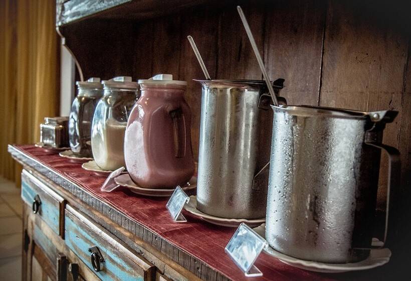 Отель Porto Dos Casais Guest House Itacare