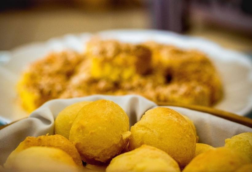 Отель Porto Dos Casais Guest House Itacare