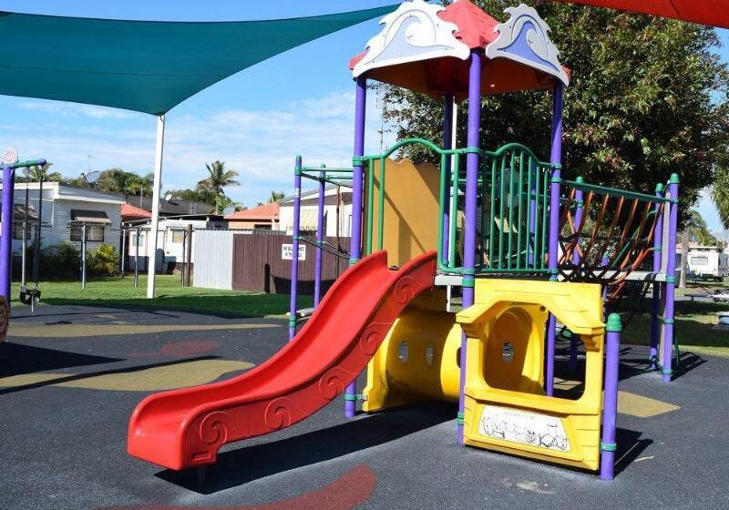 בית מלון כפרי Pyramid Holiday Park