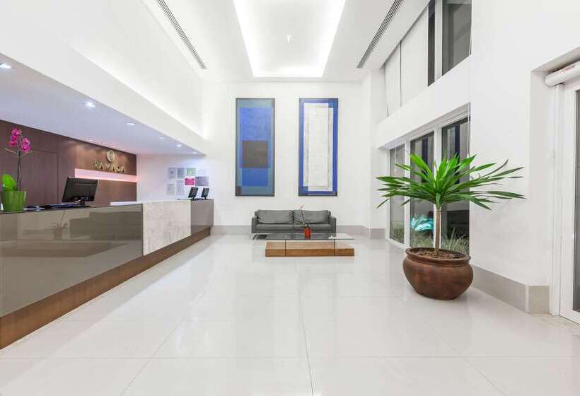 Ramada Hotel & Suites Campos Pelinca