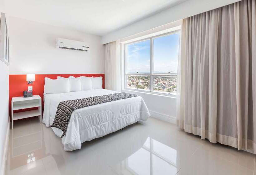 Ramada Hotel & Suites Campos Pelinca