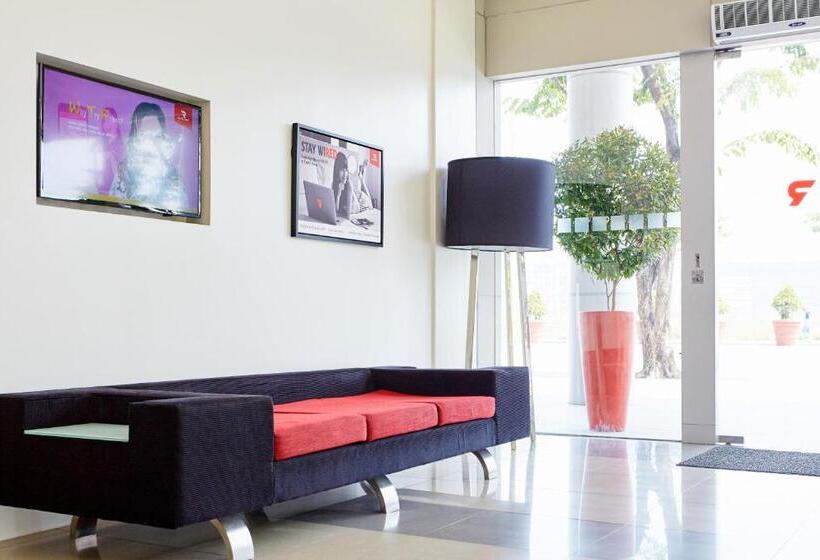 هتل Red Planet Manila Aseana City