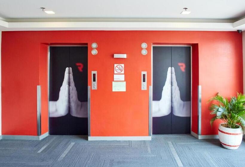 هتل Red Planet Manila Aseana City