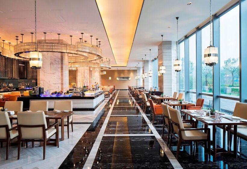 ホテル Sheraton Langfang Chaobai River