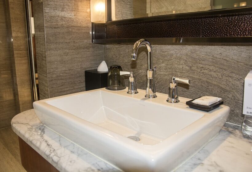 ホテル Sheraton Langfang Chaobai River