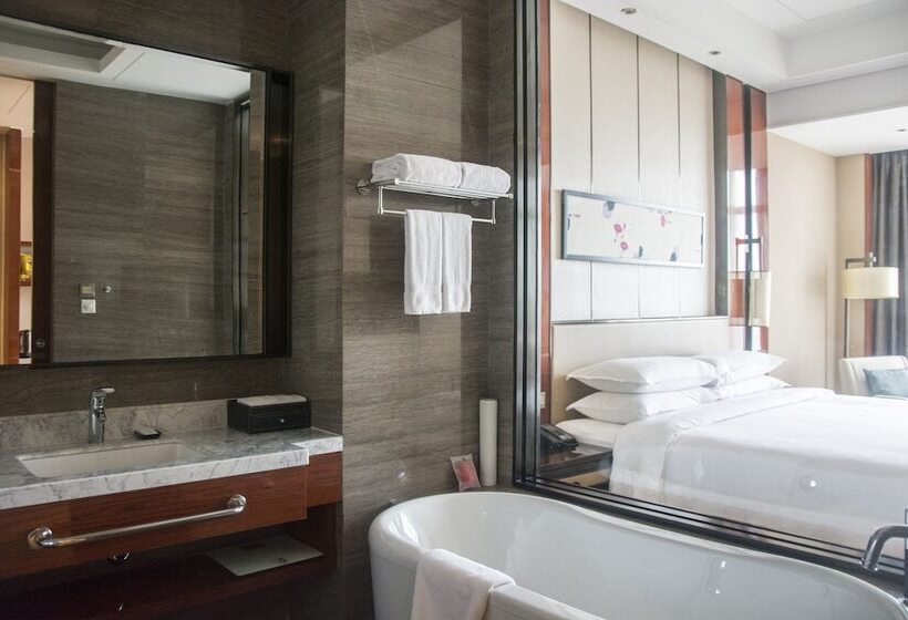 ホテル Sheraton Langfang Chaobai River