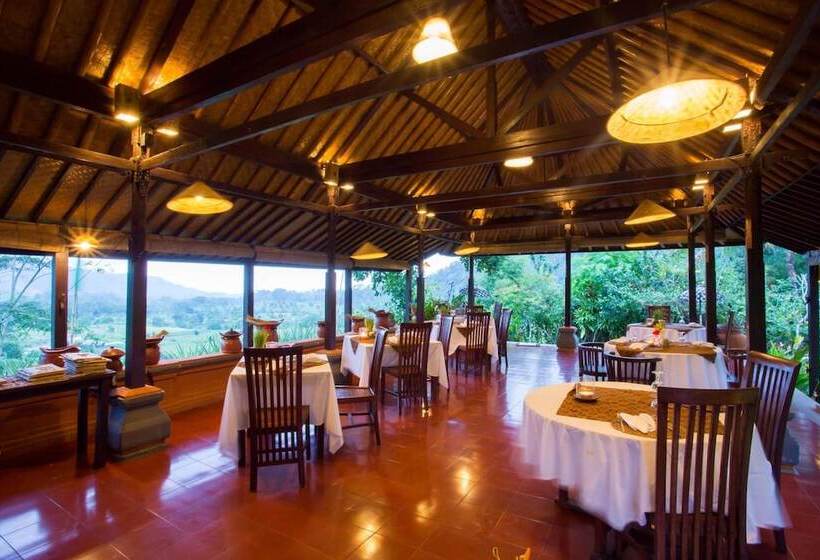 בית מלון כפרי Subak Tabola Villa