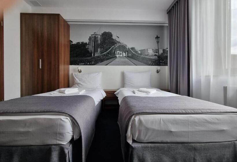 בית מלון כפרי Terminal