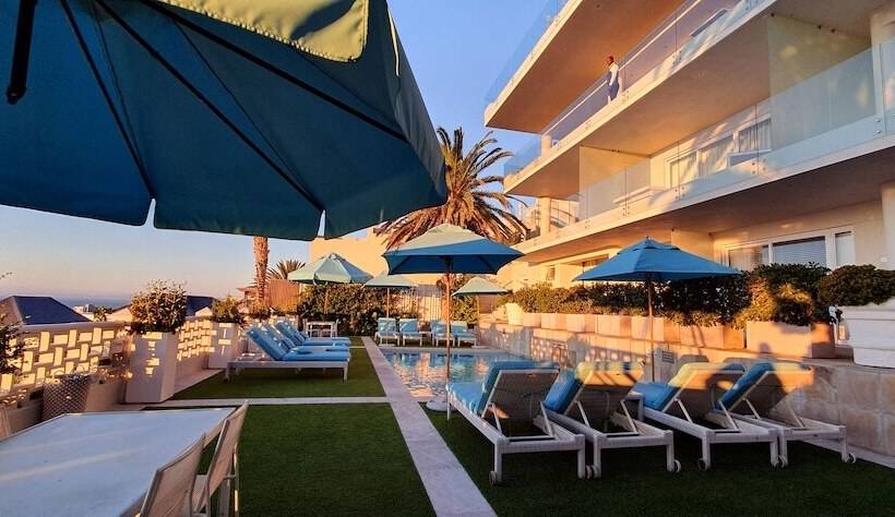 ホテル The Clarendon Bantry Bay