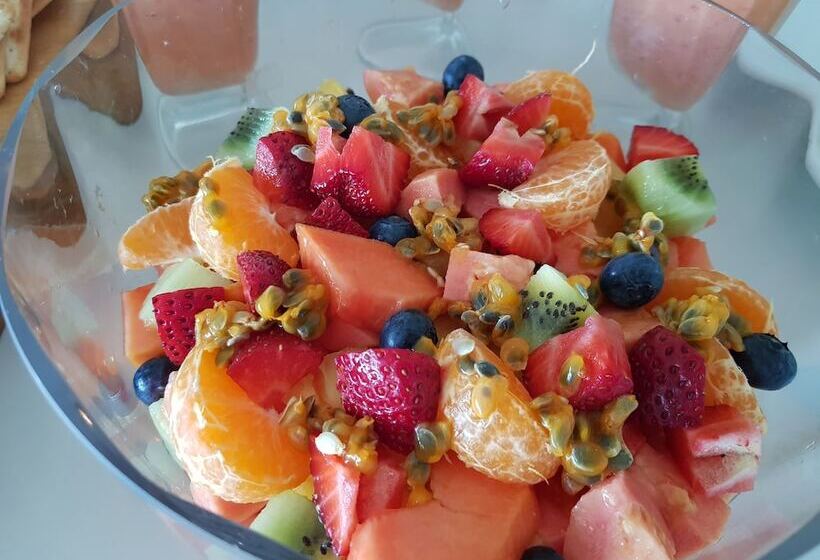 ホテル The Clarendon Bantry Bay