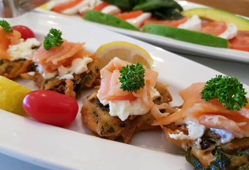 ホテル The Clarendon Bantry Bay