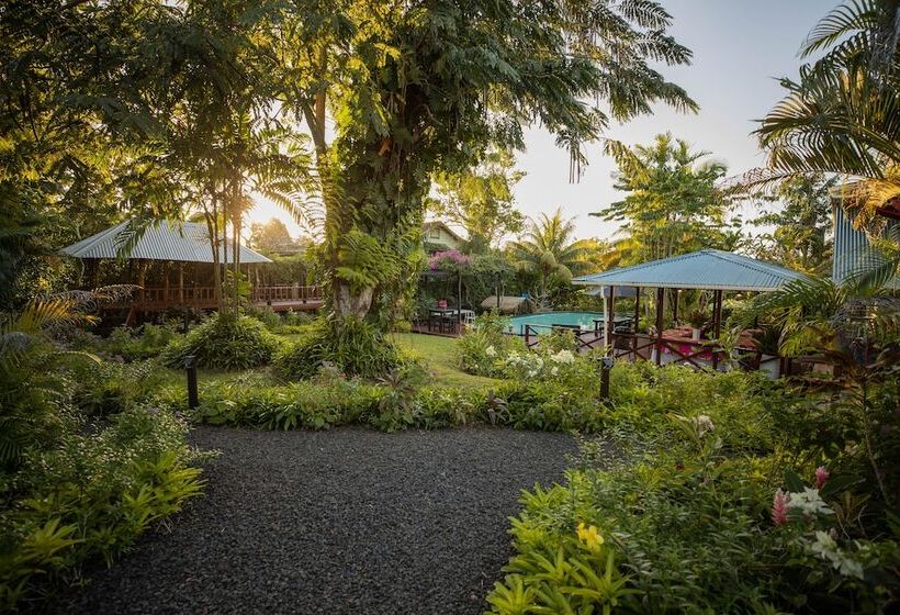 هتل The Samoan Outrigger