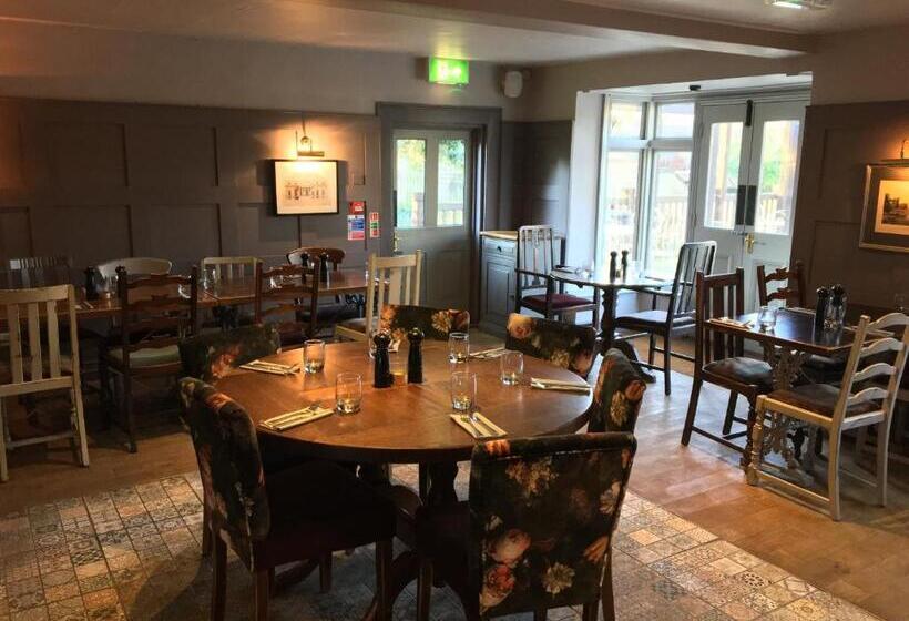 Отель Three Tuns Ashwell